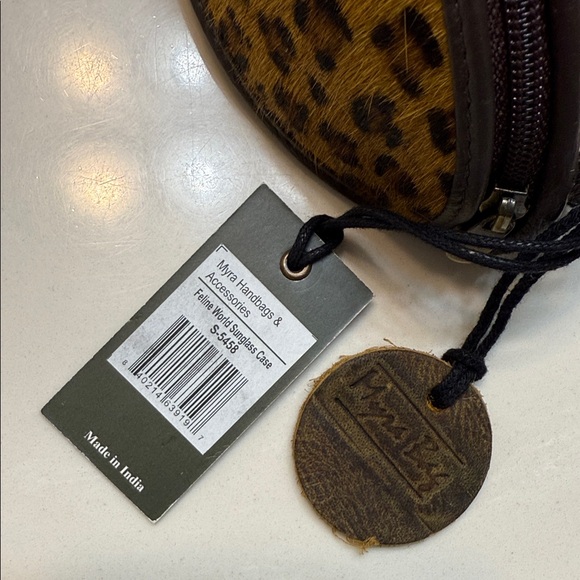 Myra Bag Animal Print Sunglass Zipper Case - Picture 2 of 4